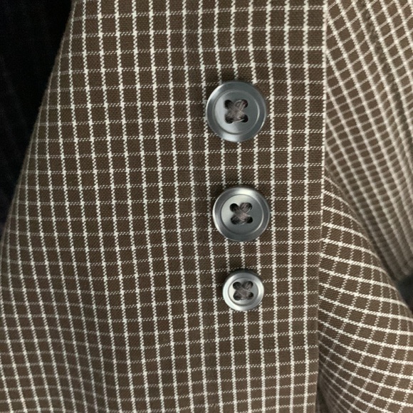 Eddie Bauer Wrinkle Resistant Dress Shirt - Picture 6 of 6